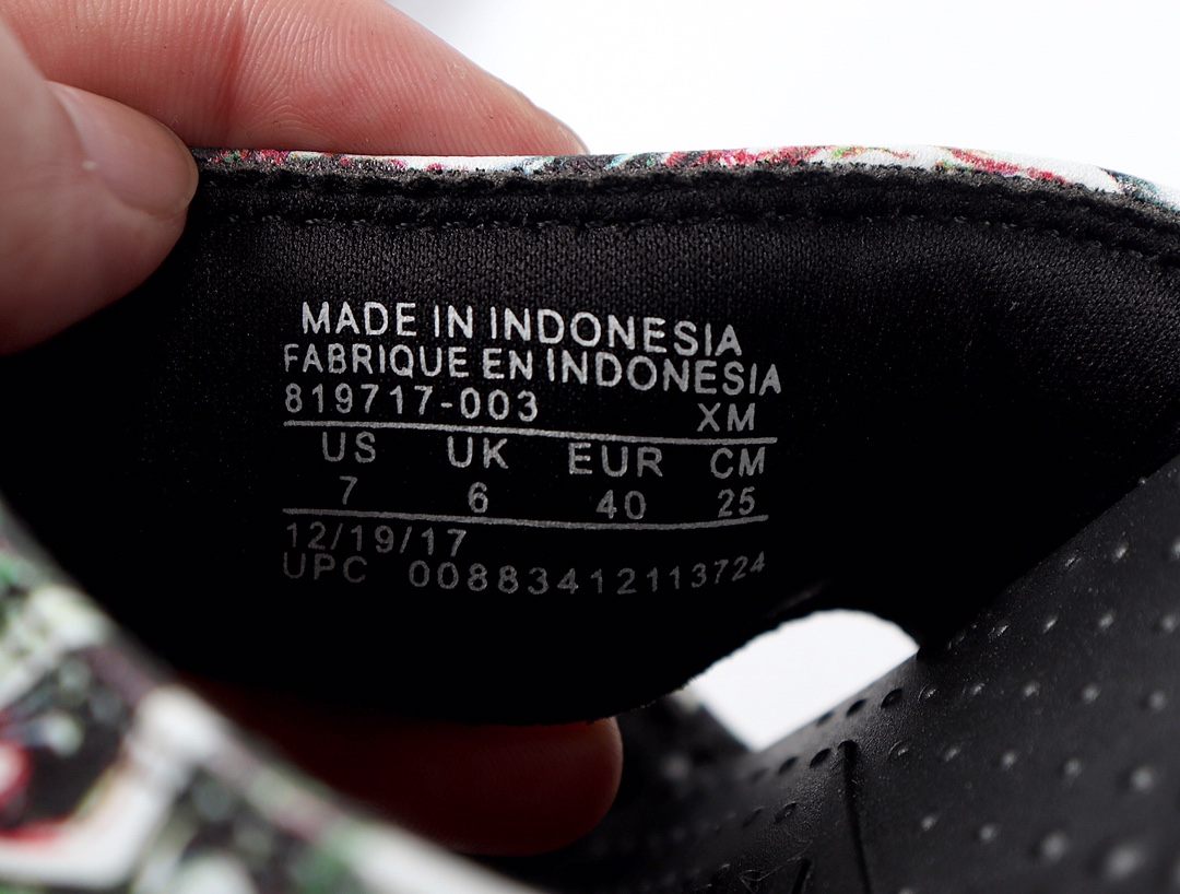 80 Nike Benassi DUO Ultra Slide 耐克忍者拖 819717-003 黑绿扎染