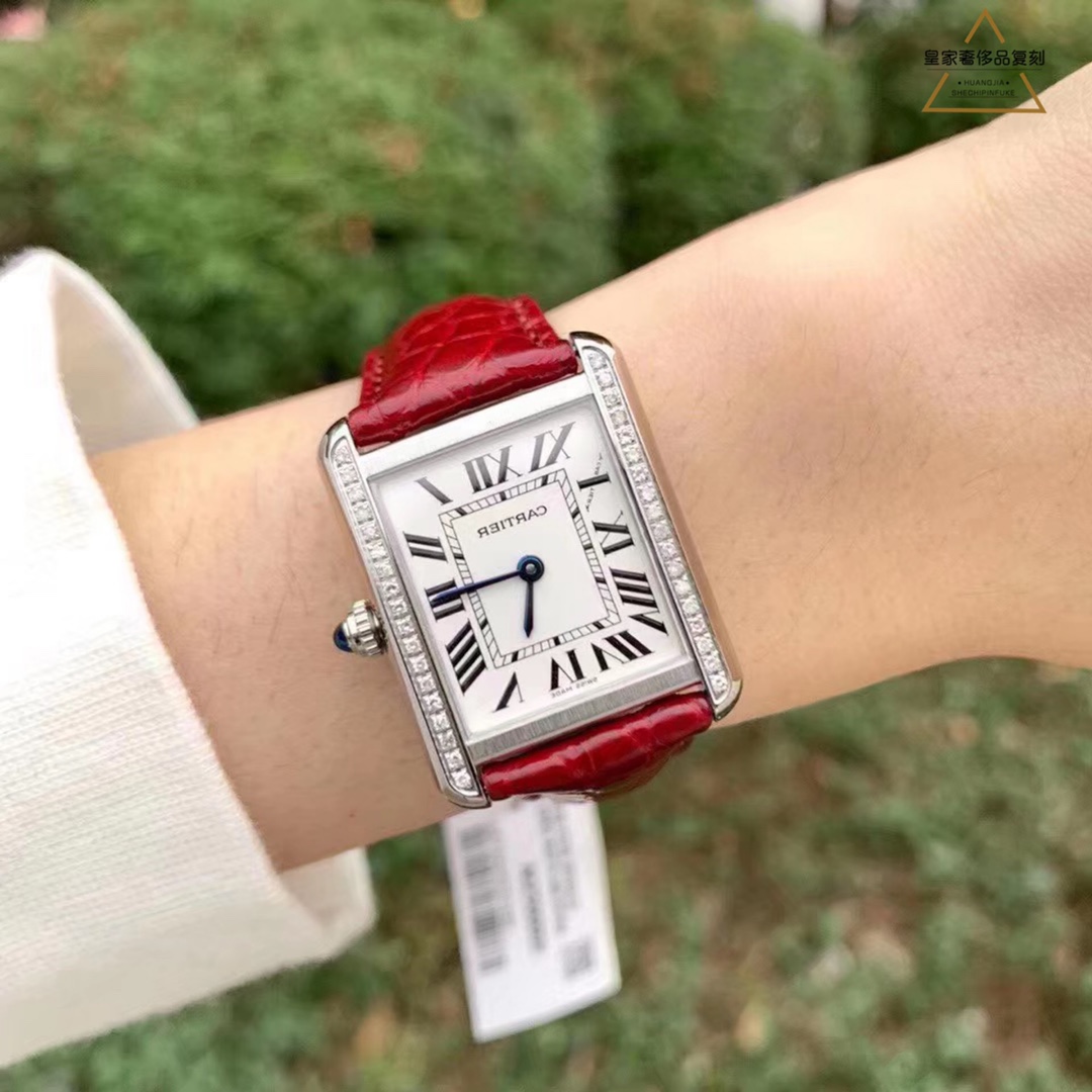 Cartier 卡地亚坦克系列 ，超爱
