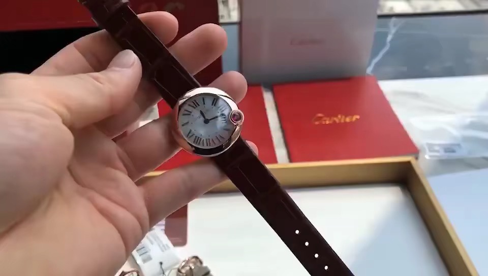 Cartier 一起来欣赏下它的美 红气球