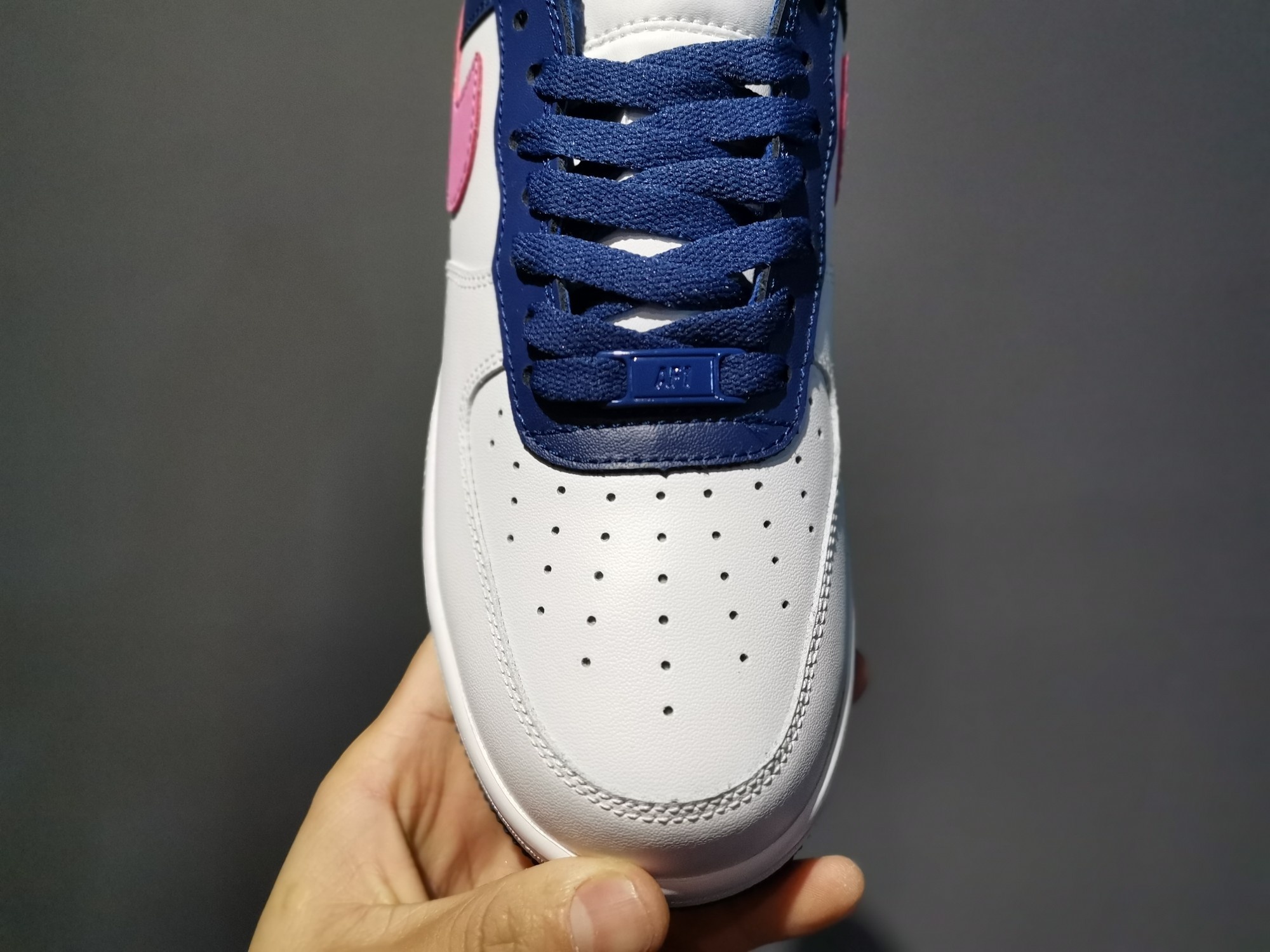 190 新品首发！Air Force 1于1982年推出，由Nike公司的传奇设计师Bruce Kilgore设计 315115-106