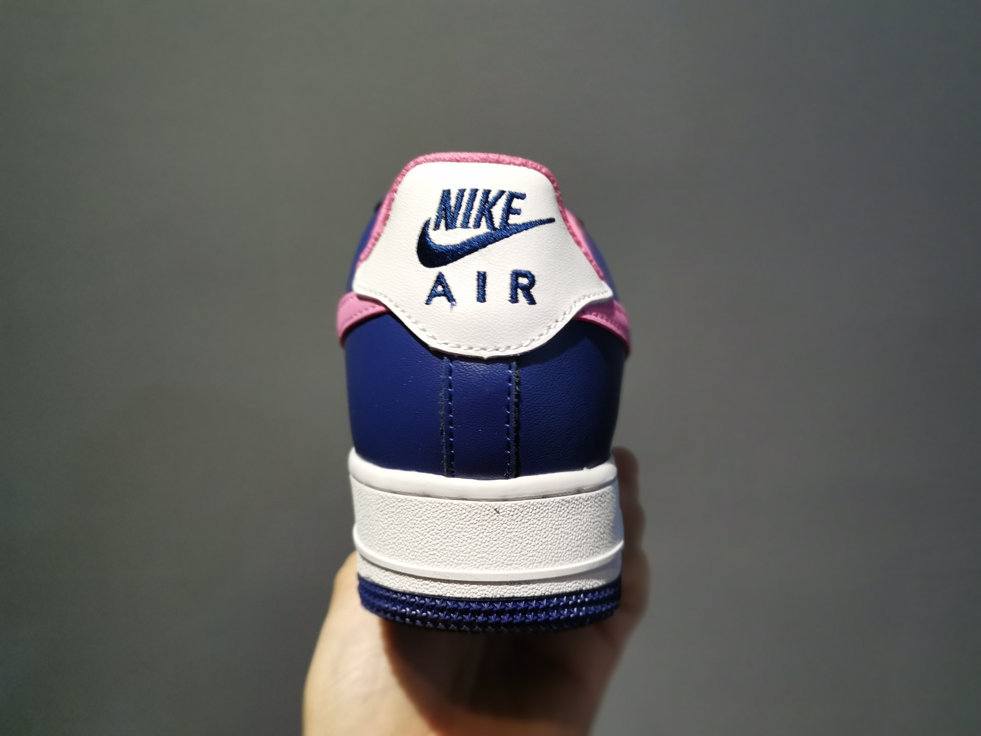 190 新品首发！Air Force 1于1982年推出，由Nike公司的传奇设计师Bruce Kilgore设计 315115-106