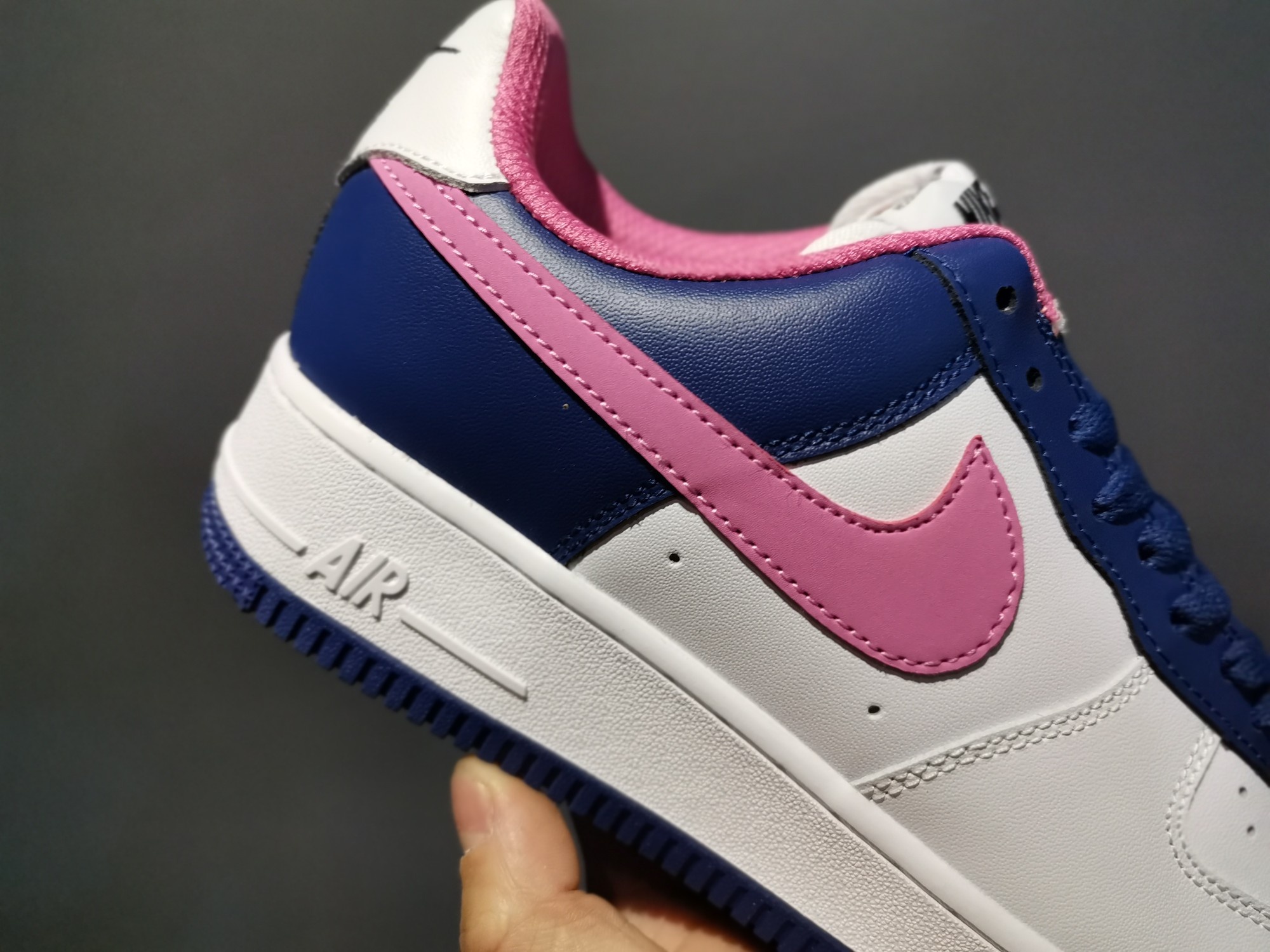 190 新品首发！Air Force 1于1982年推出，由Nike公司的传奇设计师Bruce Kilgore设计 315115-106