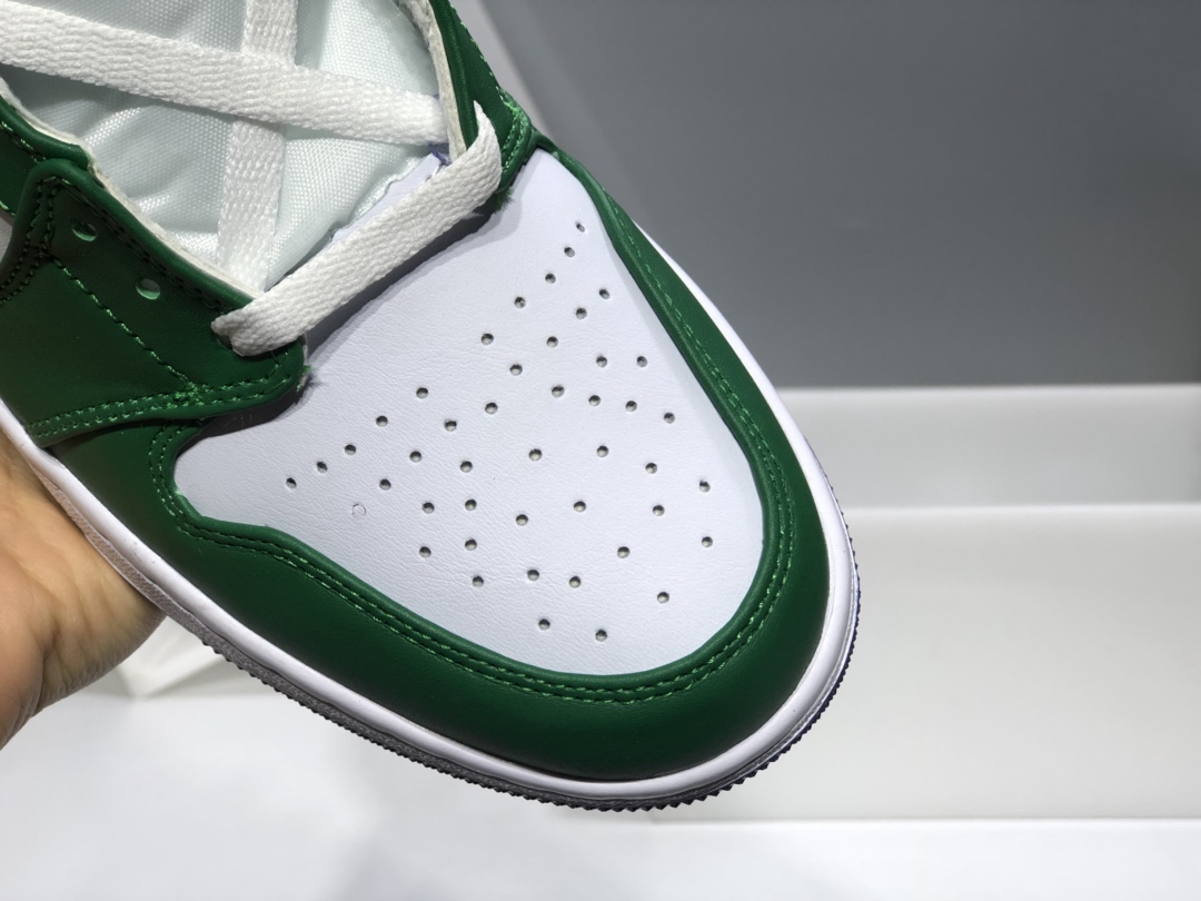 130 乔丹/Air Jordan 1 Mid “Incredible Hulk” 绿巨人 AJ1 乔1 中 百帮 搭休闲运动板鞋