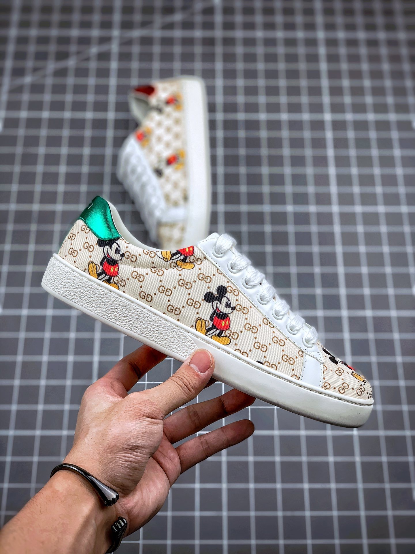 230 原装海淘平台专供 渠道正品订单 Gucci 古驰小白鞋系列-莆田鞋,莆田鞋货源,高仿鞋,高仿鞋货源,安福档口,莆田高仿鞋,莆田鞋批发,高仿鞋批发,莆田高仿运动鞋,高仿运动鞋,莆田运动鞋 230 原装海淘平台专供 渠道正品订单 Gucci 古驰小白鞋系列