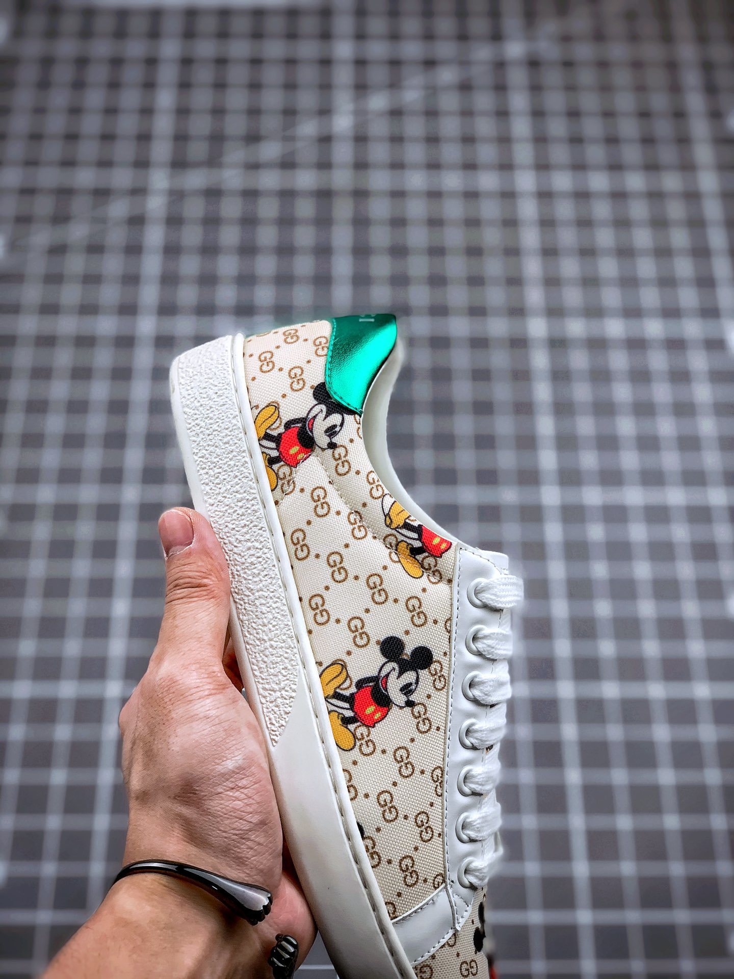 230 原装海淘平台专供 渠道正品订单 Gucci 古驰小白鞋系列-莆田鞋,莆田鞋货源,高仿鞋,高仿鞋货源,安福档口,莆田高仿鞋,莆田鞋批发,高仿鞋批发,莆田高仿运动鞋,高仿运动鞋,莆田运动鞋 230 原装海淘平台专供 渠道正品订单 Gucci 古驰小白鞋系列