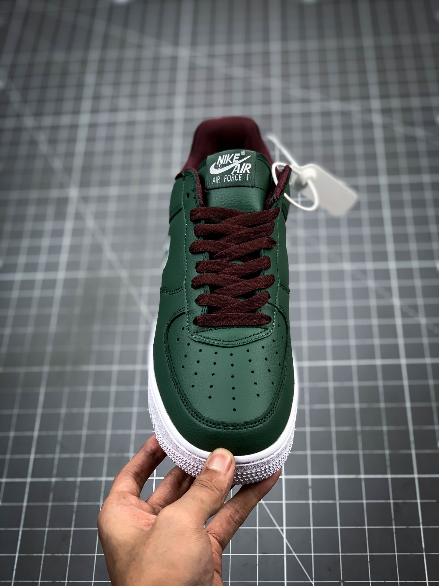 独立订单  p240 Air Force 1 “Hong Kong” 香港空军一号低帮 845053-300
