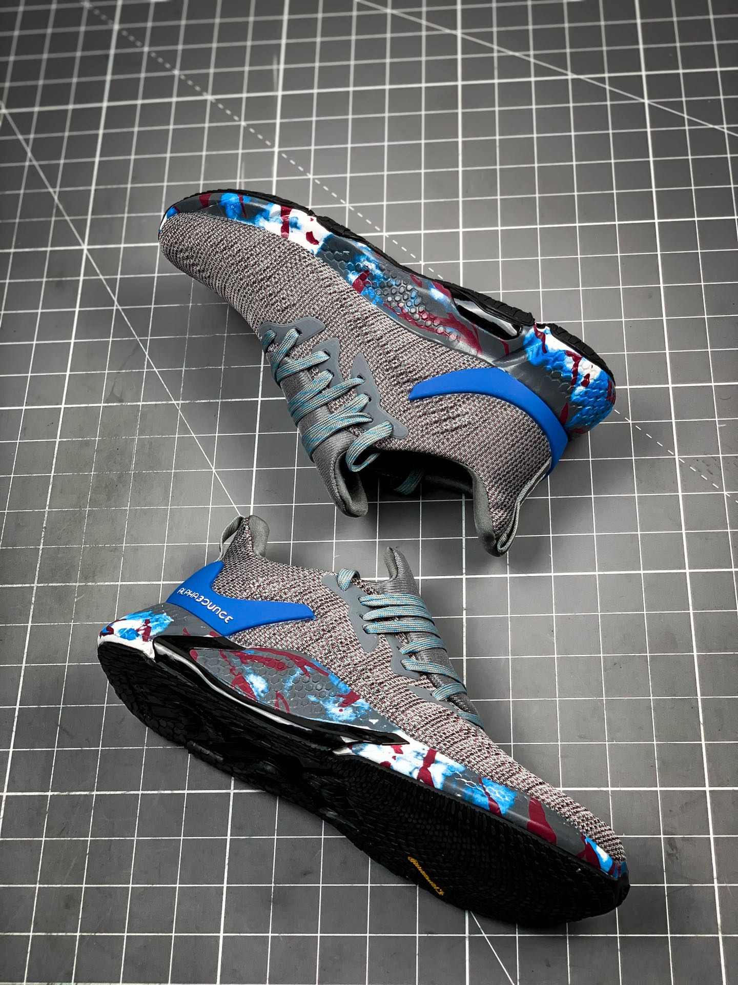 190 Adidas 阿迪达斯 AlphaBounce  Beyond m 阿尔法10代 网面休闲跑步鞋 CG5598