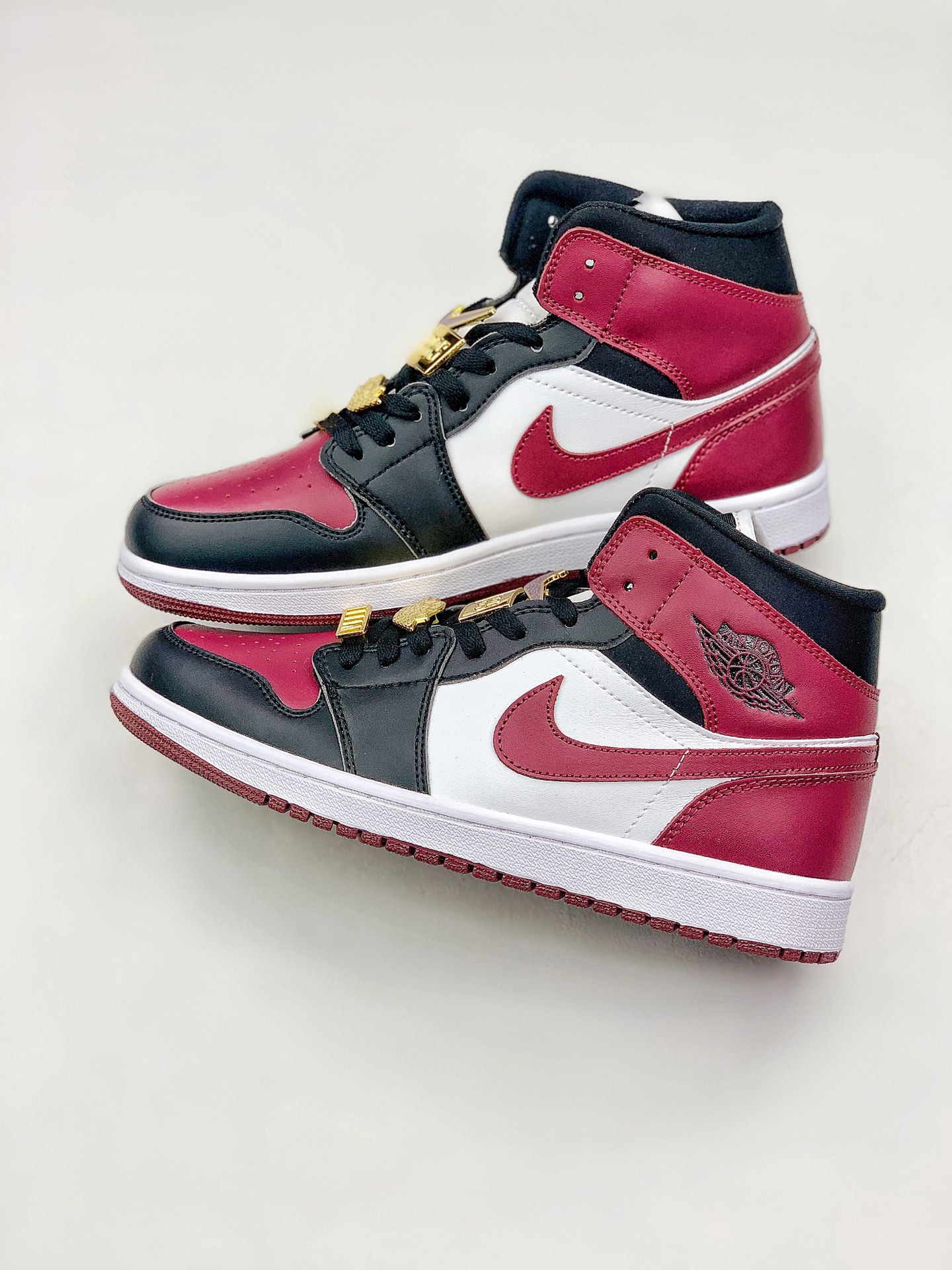 280 Air Jordan 1 Mid 全新配色 CZ4385-016