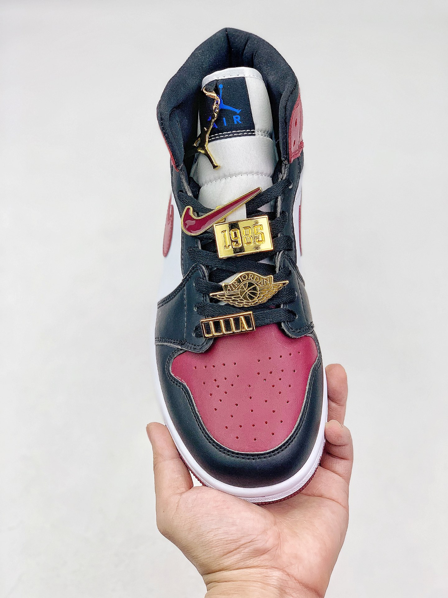 280 Air Jordan 1 Mid 全新配色 CZ4385-016