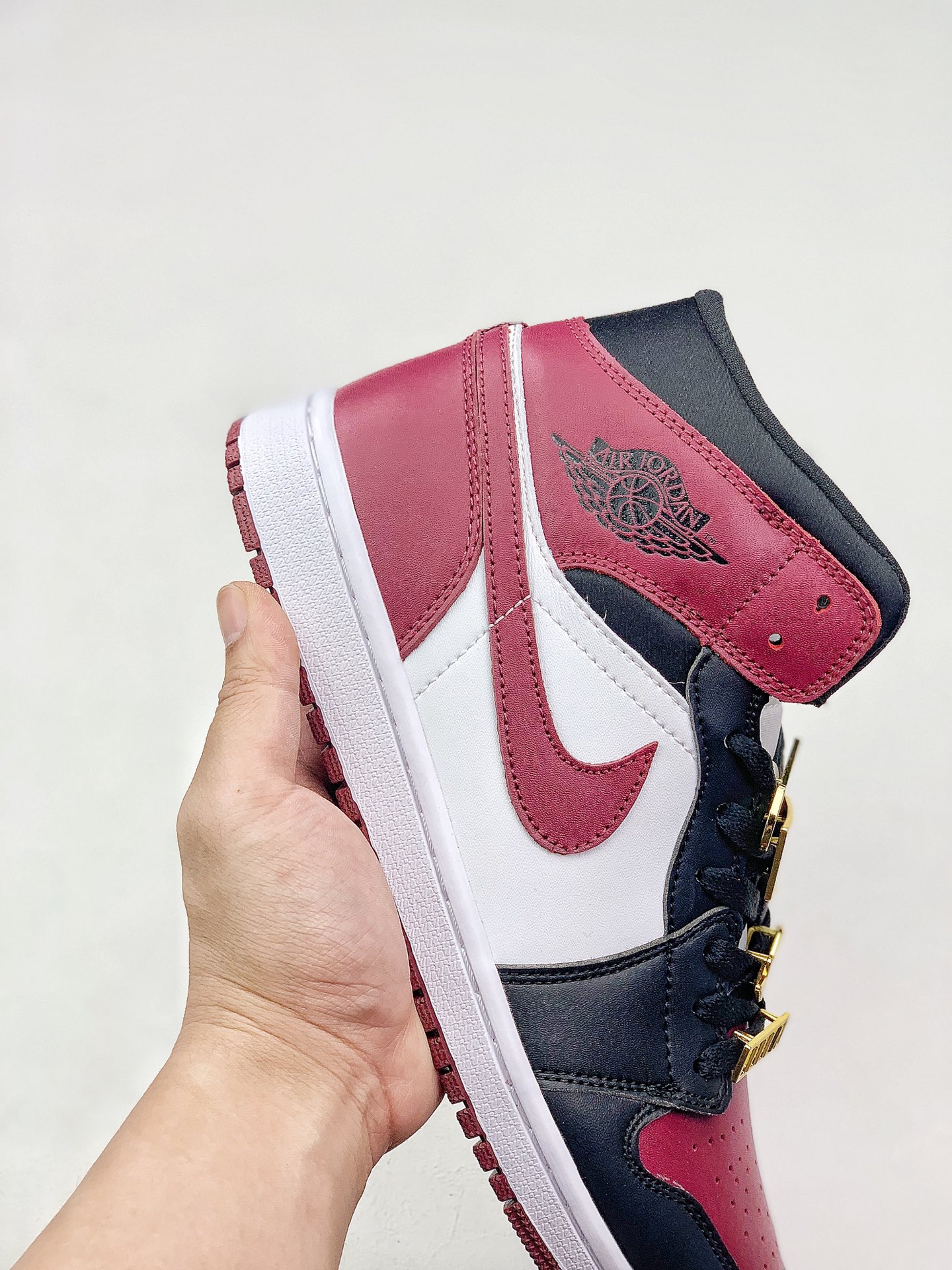 280 Air Jordan 1 Mid 全新配色 CZ4385-016
