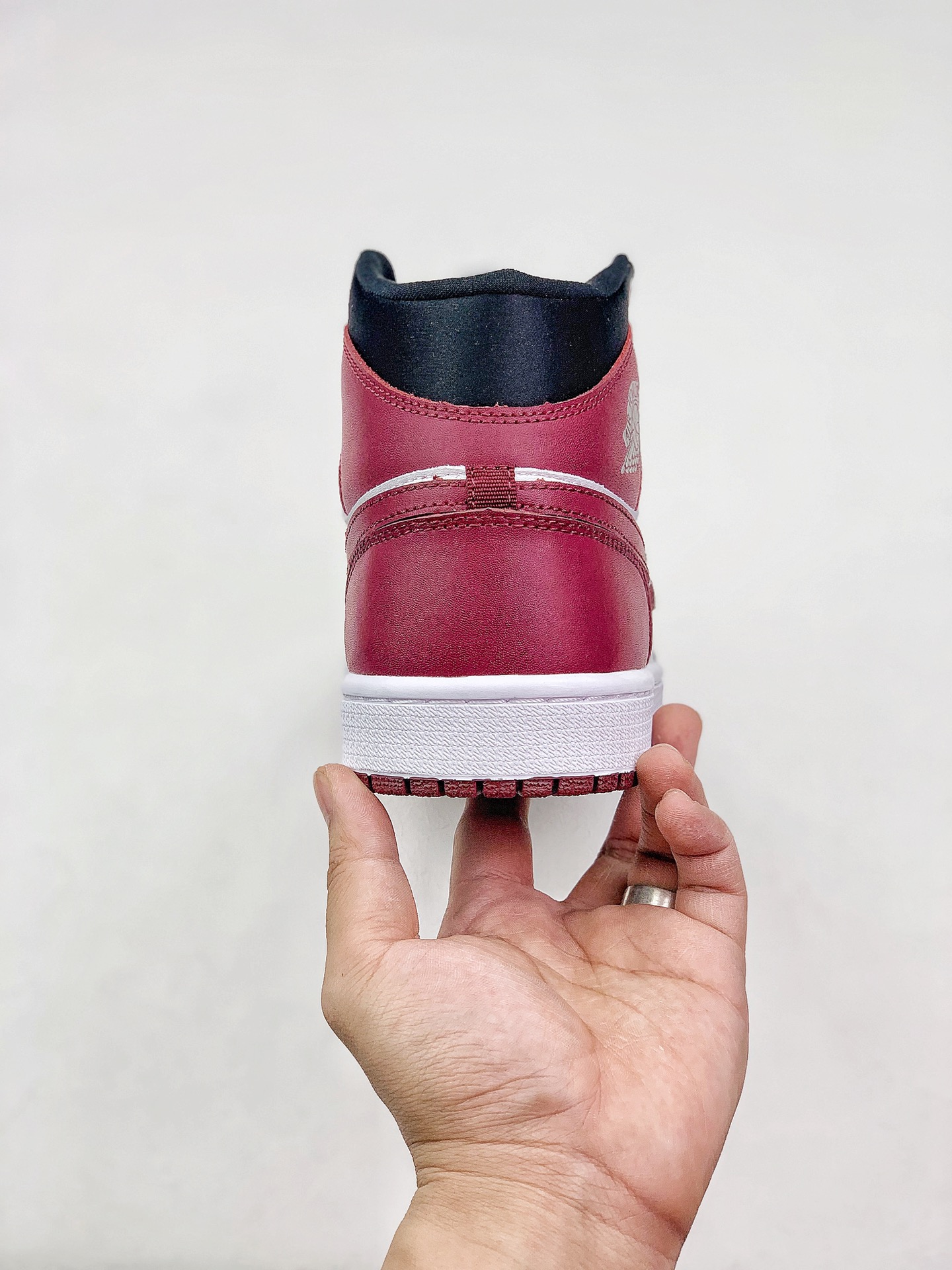 280 Air Jordan 1 Mid 全新配色 CZ4385-016
