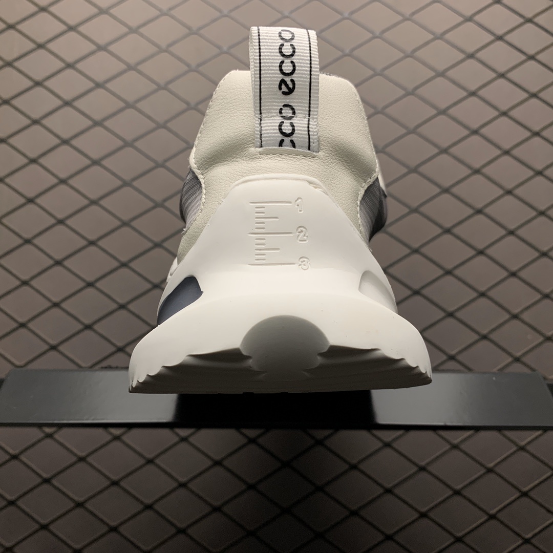 330 ECCO爱步2020春夏新款 低帮系带轻便透气拼接皮运动休闲百搭男鞋-莆田鞋,莆田鞋货源,高仿鞋,高仿鞋货源,安福档口,莆田高仿鞋,莆田鞋批发,高仿鞋批发,莆田高仿运动鞋,高仿运动鞋,莆田运动鞋 330 ECCO爱步2020春夏新款 低帮系带轻便透气拼接皮运动休闲百搭男鞋