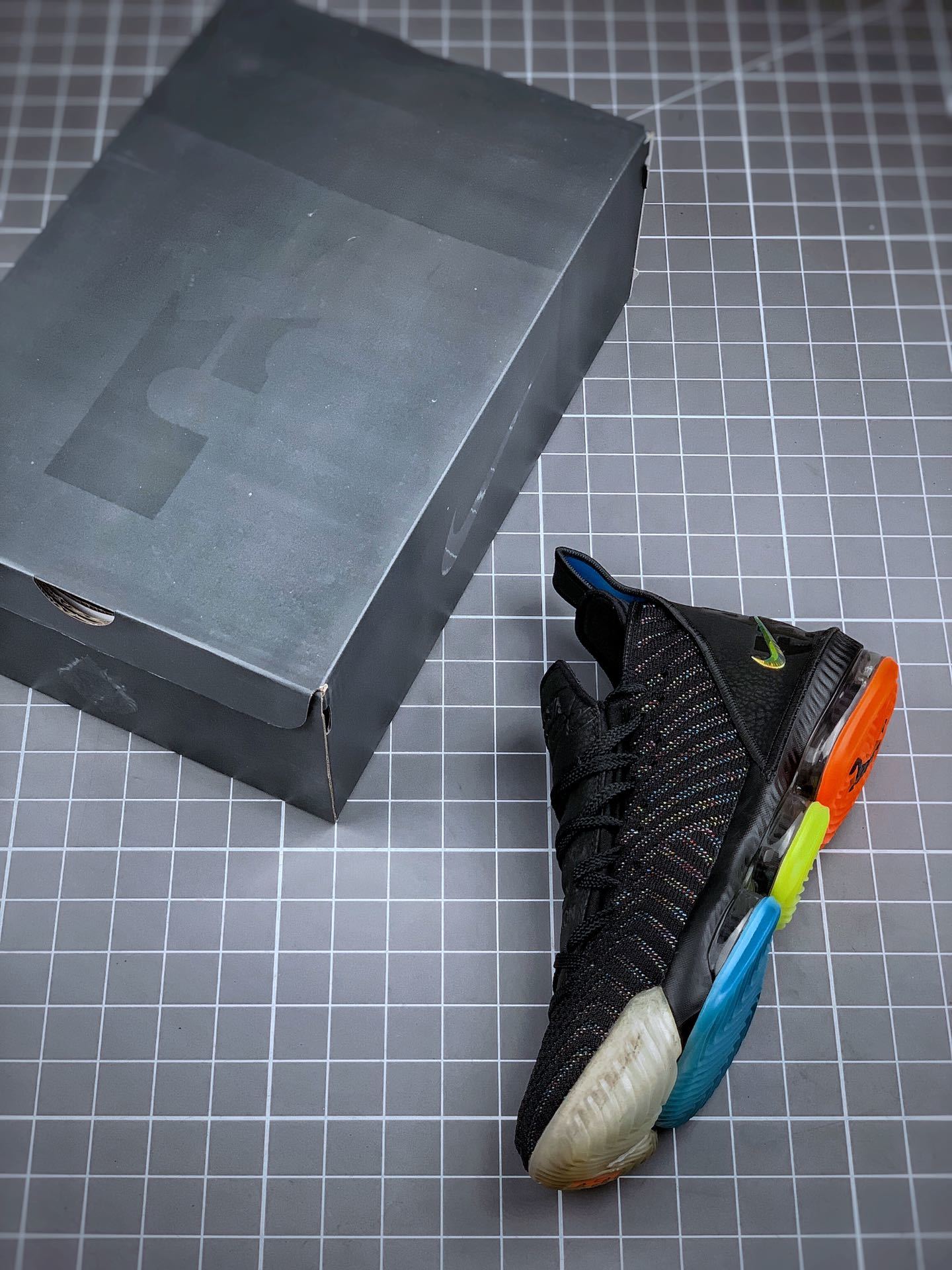 190 Nike Lebron XVI EP 勒布朗詹姆斯16代BQ6582-900-莆田鞋,莆田鞋货源,高仿鞋,高仿鞋货源,安福档口,莆田高仿鞋,莆田鞋批发,高仿鞋批发,莆田高仿运动鞋,高仿运动鞋,莆田运动鞋 190 Nike Lebron XVI EP 勒布朗詹姆斯16代BQ6582-900