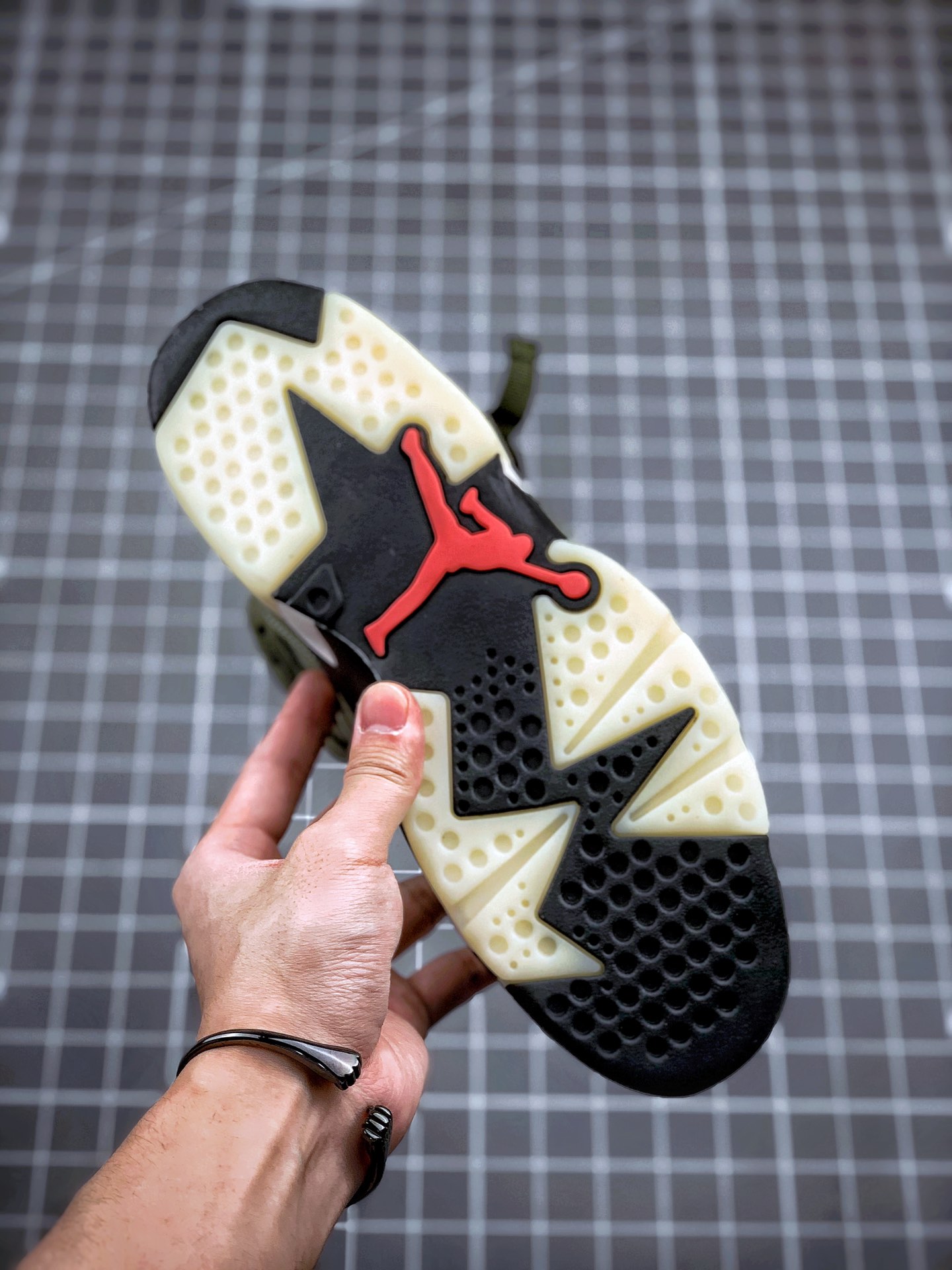 280   Travis Scott x Air Jordan 6 “Medium Olive”TS联名口袋军绿鬼脸