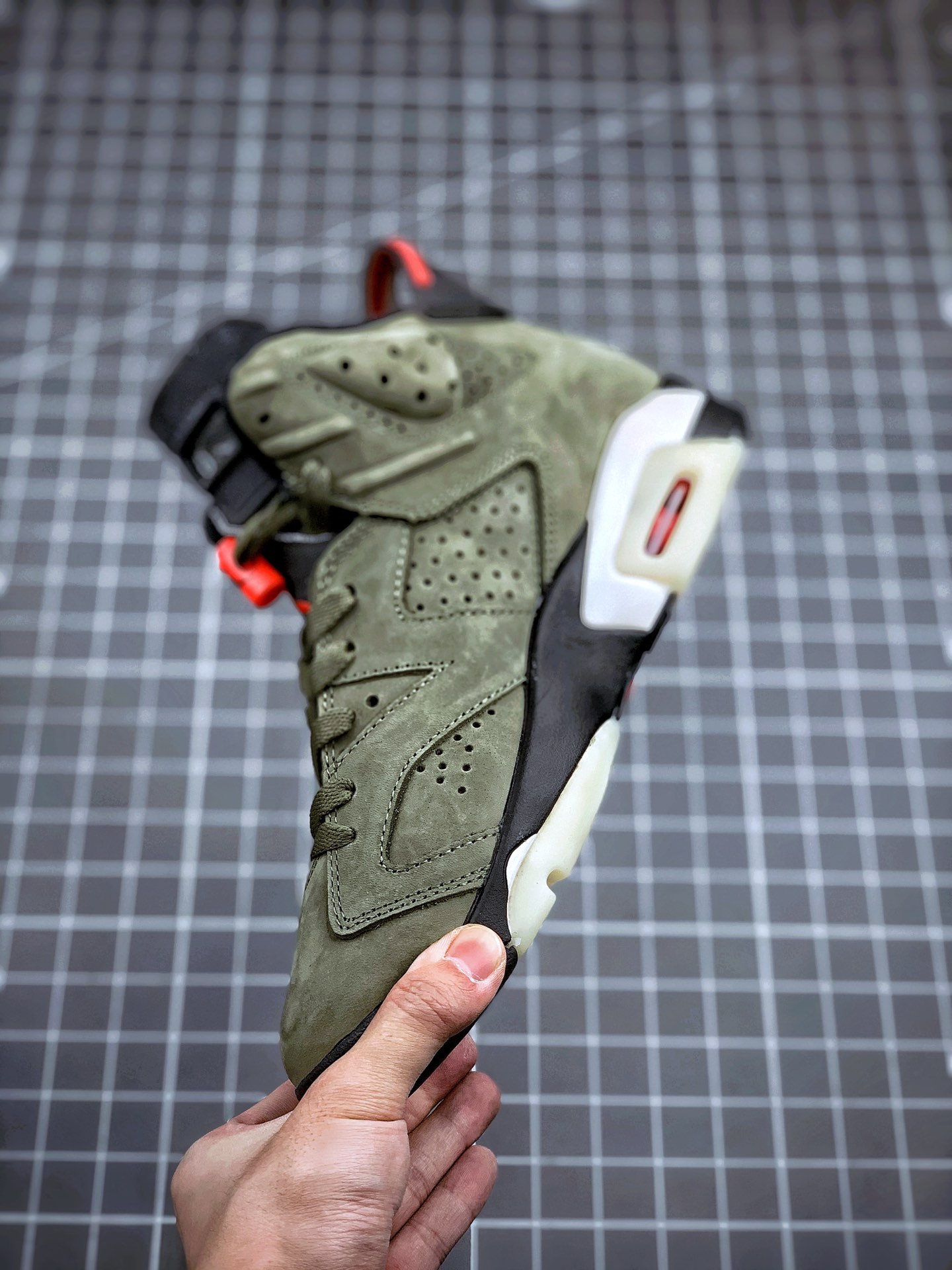 280   Travis Scott x Air Jordan 6 “Medium Olive”TS联名口袋军绿鬼脸