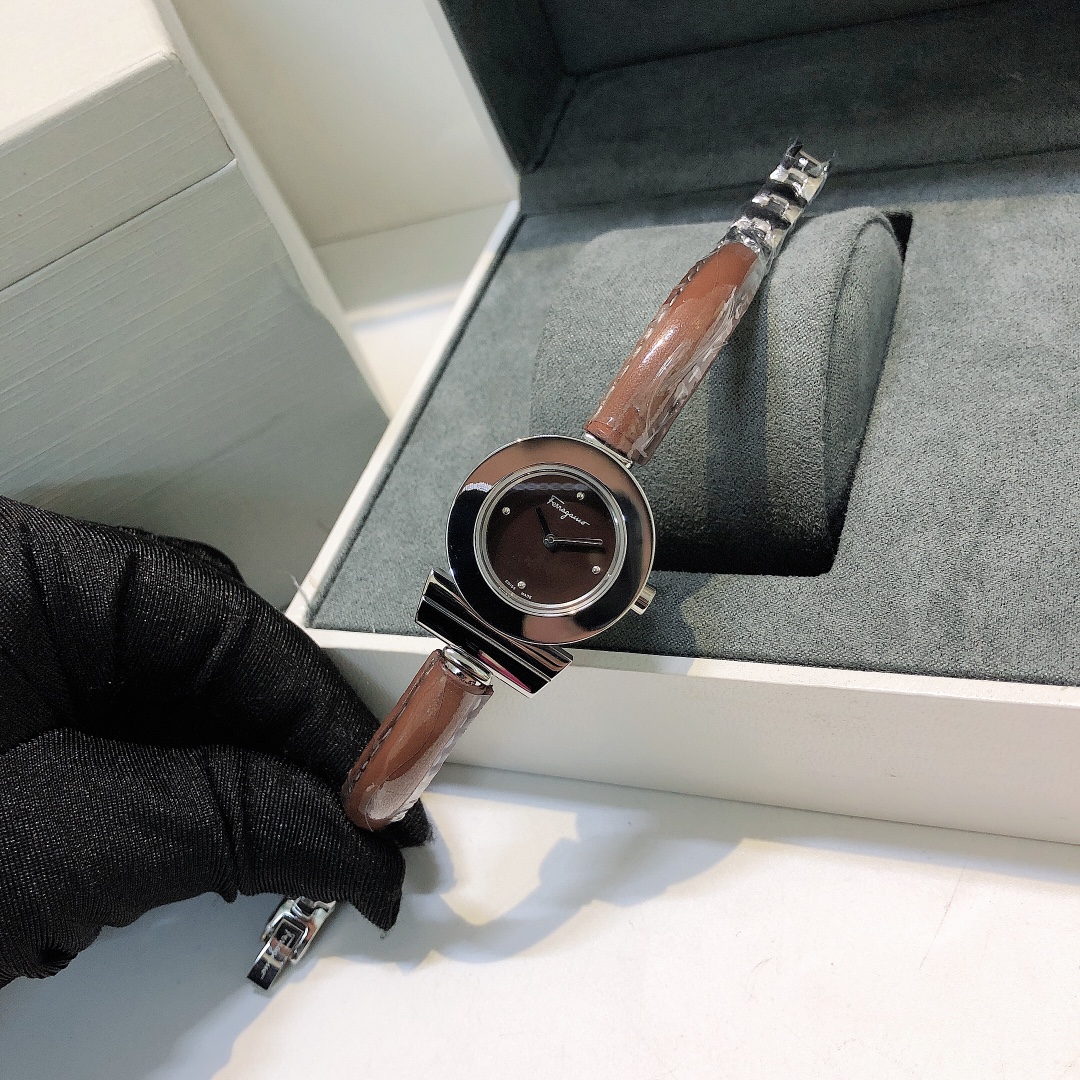 FerragamoGancino Bracelet Ronda751 Watch: Sapphire Glass, Steel Belt, Gold Details - 图片 3