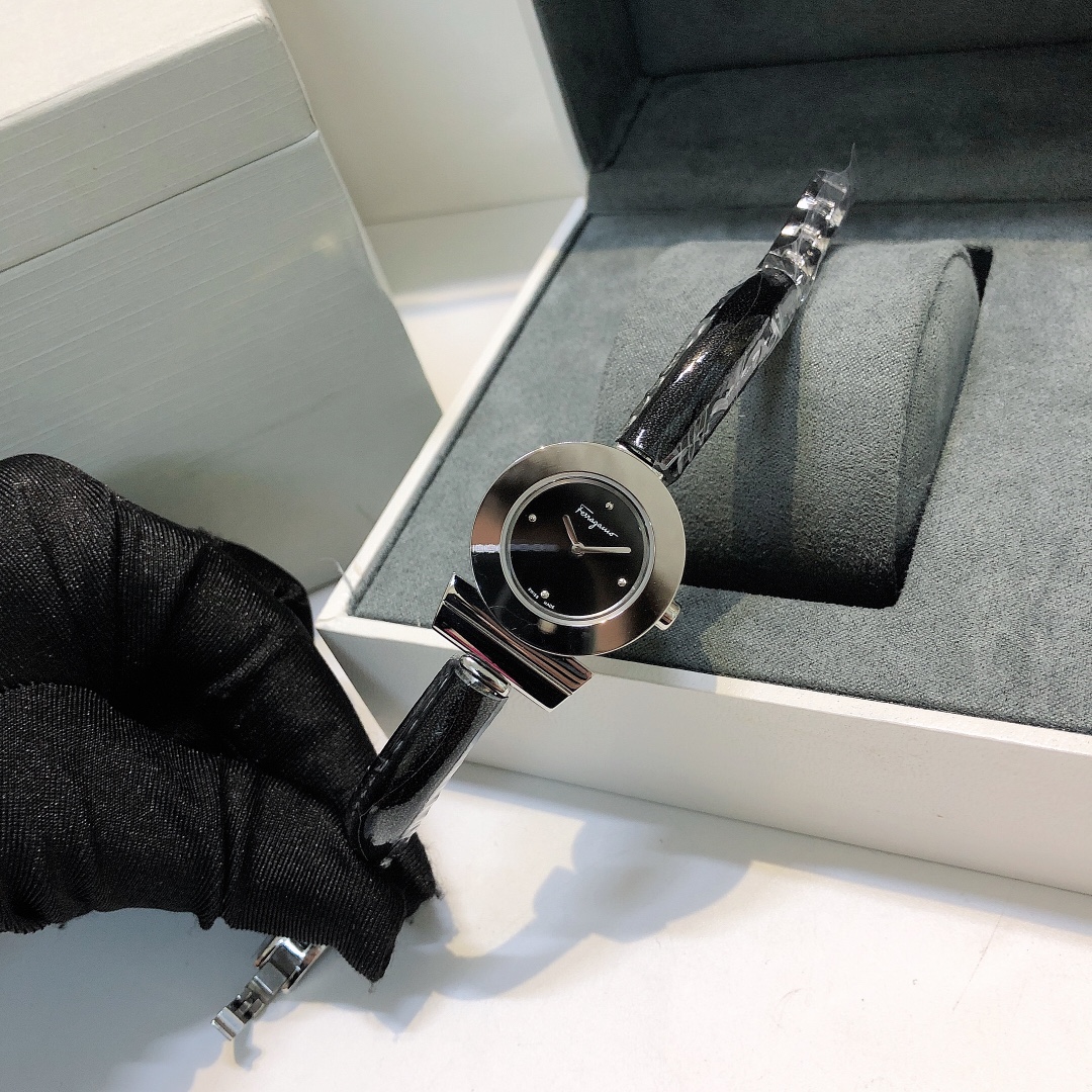 FerragamoGancino Bracelet Ronda751 Watch: Sapphire Glass, Steel Belt, Gold Details - 图片 4