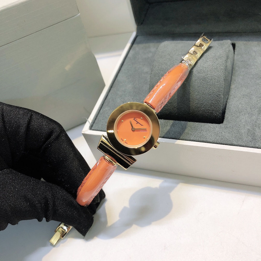 FerragamoGancino Bracelet Ronda751 Watch: Sapphire Glass, Steel Belt, Gold Details - 图片 1