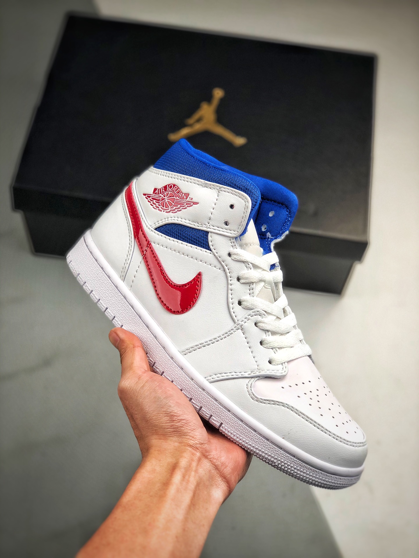 Apoyo contra reembolso Air Jordan 1 Mid blanco, rojo y azul, canal de fábrica original, básicamente sin diferencia con …