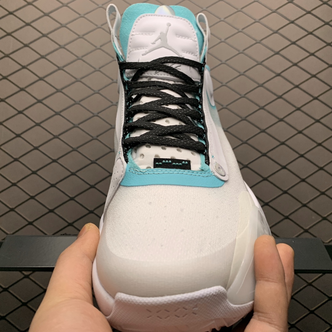 330 纯原版本  Air Jordan XXXIV PF AJ34 乔34 未来概念轻量化篮球鞋 BQ3381-103
