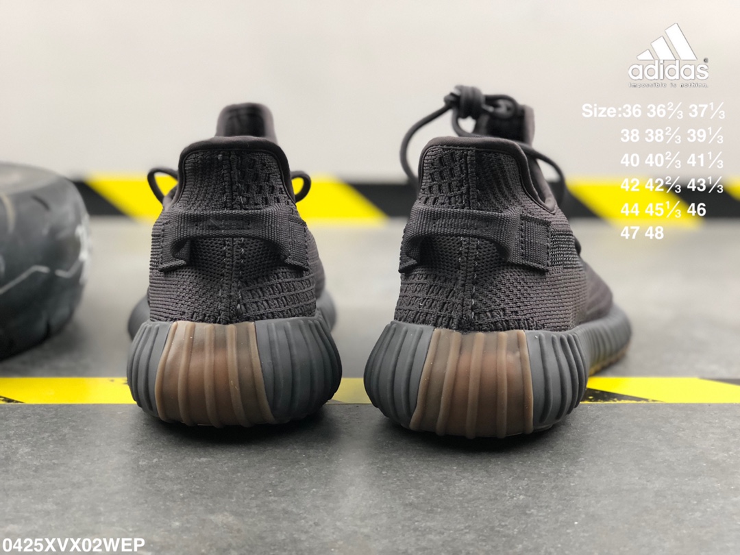 240 阿迪达斯 真标真爆 椰子350V2 YEEZY BOOST 350 3M反光 透明蕾丝LOGO  巴斯夫爆米花减震中底  运动休闲鞋