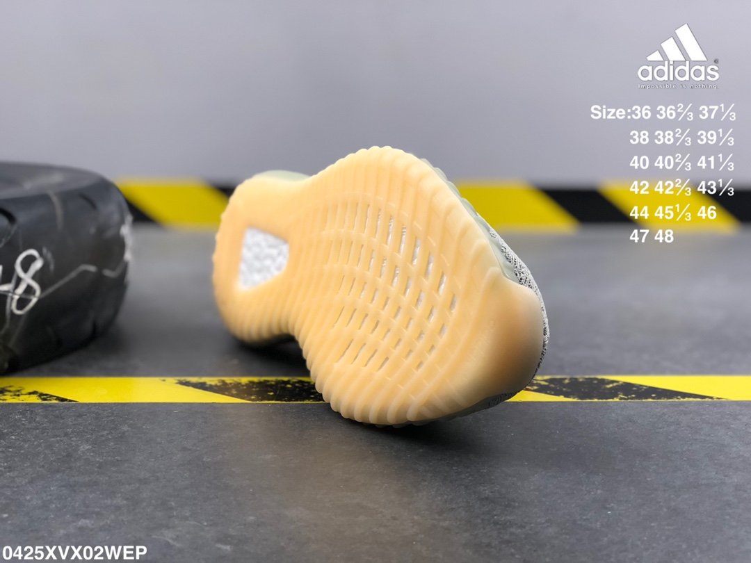 240   阿迪达斯 真标真爆 椰子350V2 YEEZY BOOST 350 3M反光 透明蕾丝LOGO  巴斯夫爆米花减震中底  运动休闲鞋