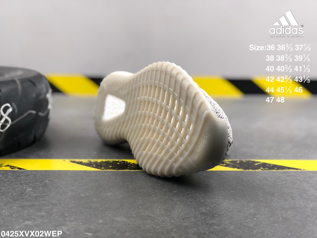 240   阿迪达斯 真标真爆 椰子350V2 YEEZY BOOST 350 3M反光 透明蕾丝LOGO  巴斯夫爆米花减震中底  运动休闲鞋