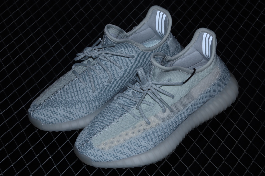 特价外贸版本AdidasYeezy350BoostV2FW3043阿迪达斯椰子350二代全新镂空蚕丝冰蓝