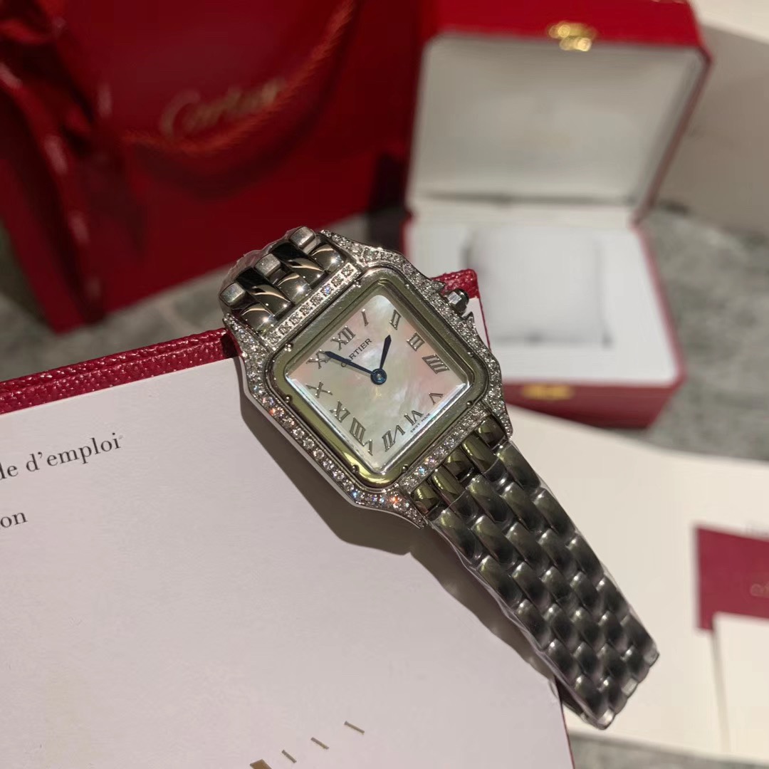 Cartier 卡地亚Panthère de Cartier 猎豹系列腕表