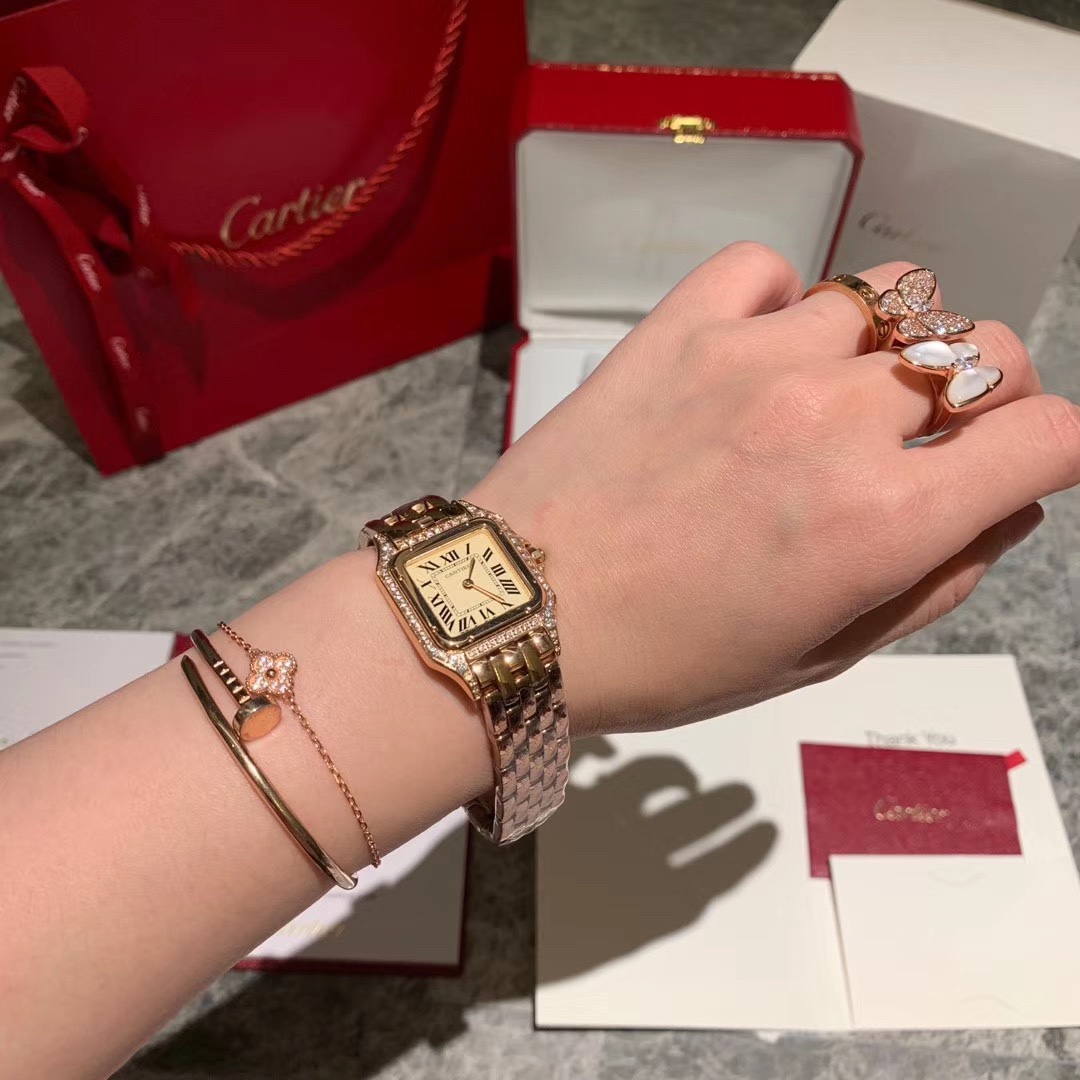 Cartier 卡地亚Panthère de Cartier 猎豹系列腕表