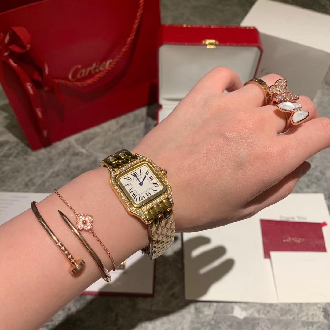 Cartier 卡地亚Panthère de Cartier 猎豹系列腕表