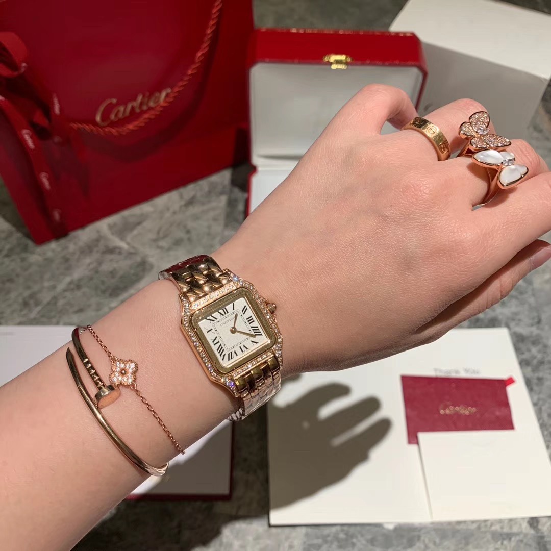 Cartier 卡地亚Panthère de Cartier 猎豹系列腕表