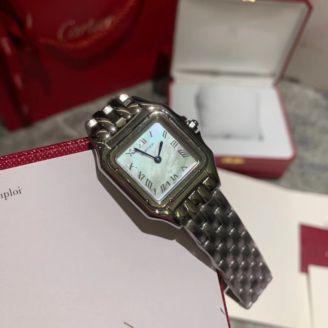 Cartier 卡地亚Panthère de Cartier 猎豹系列腕表