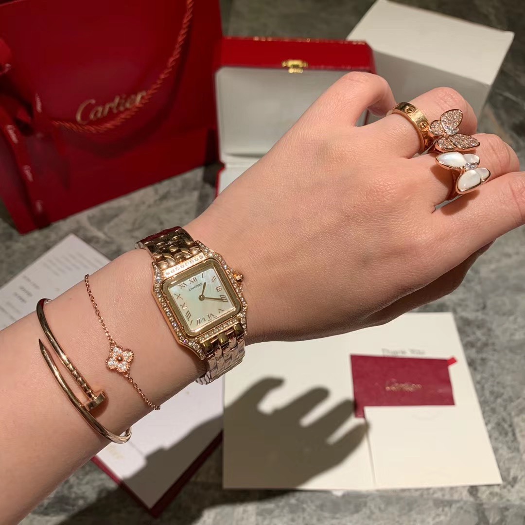 Cartier 卡地亚Panthère de Cartier 猎豹系列腕表