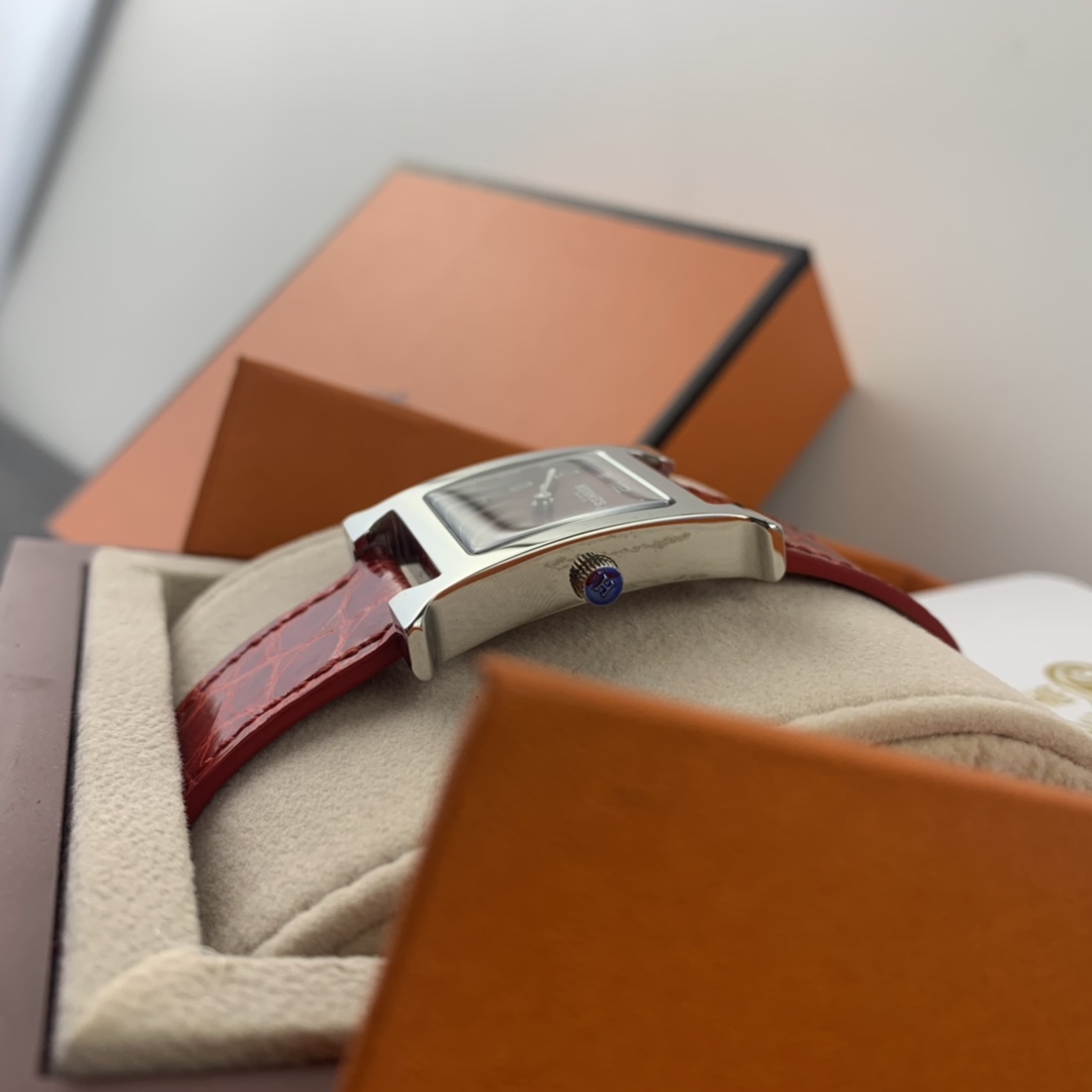 Hermès 皇家 爱马仕女表红红