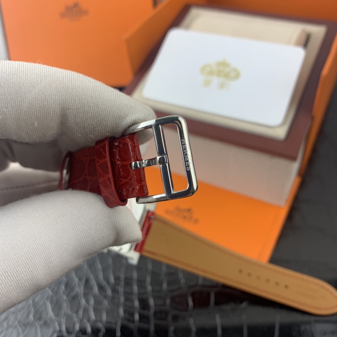 Hermès 皇家 爱马仕女表红红