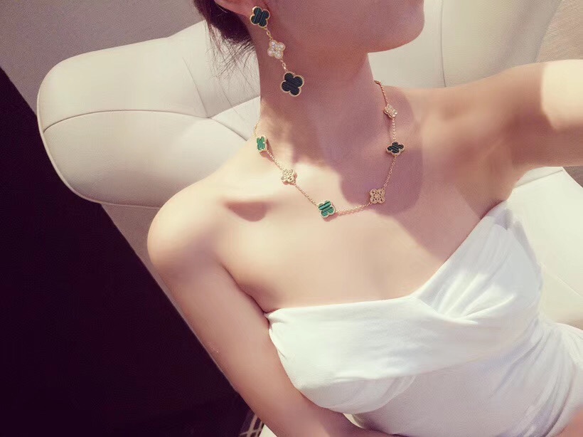 반클리프앤아펠 목걸이 63905