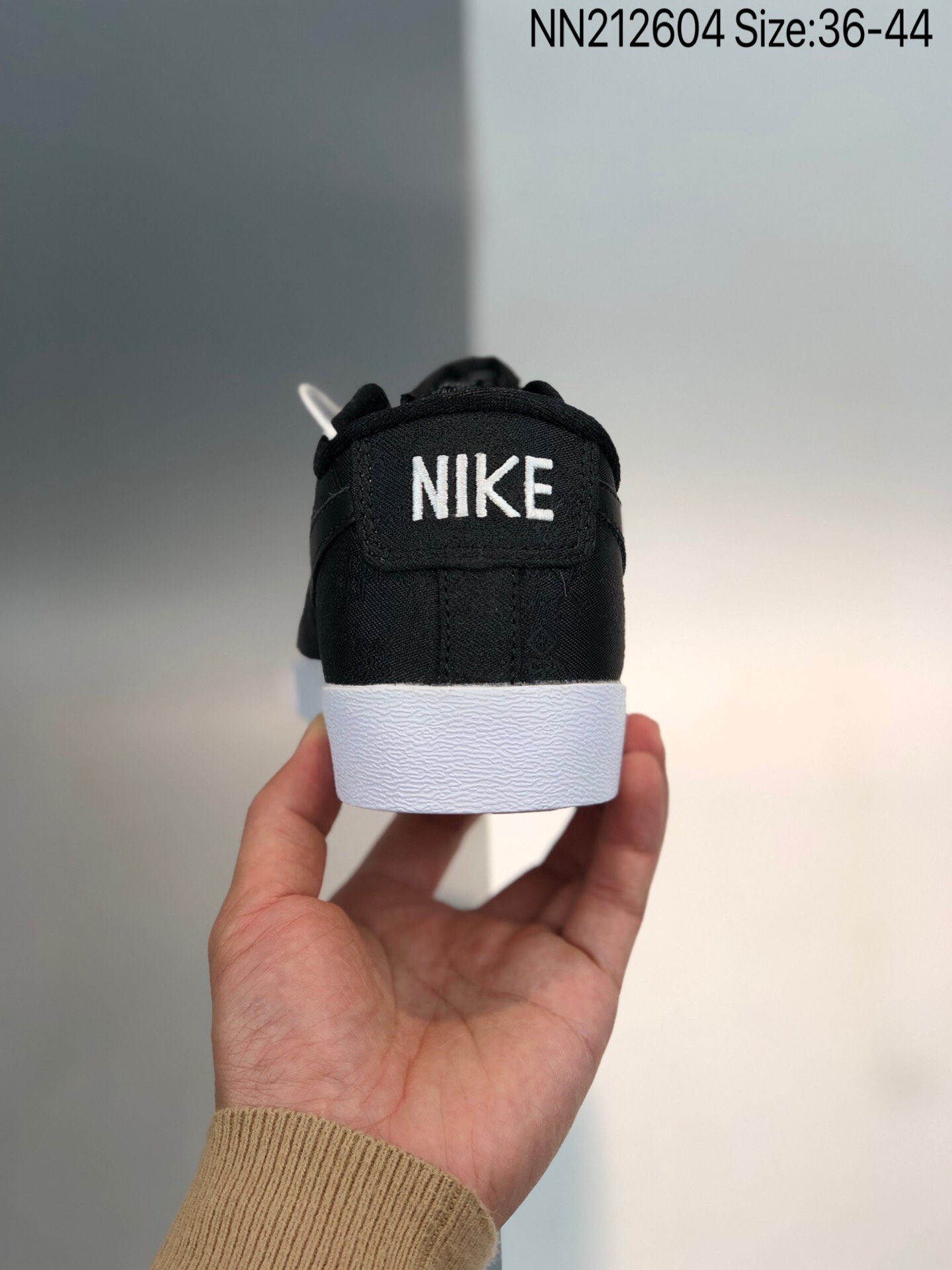 115耐克/NIKE  耐克开拓者低帮板鞋  蓝丝绸 耐克Nike W BLAZER LOW LX AV9374-281