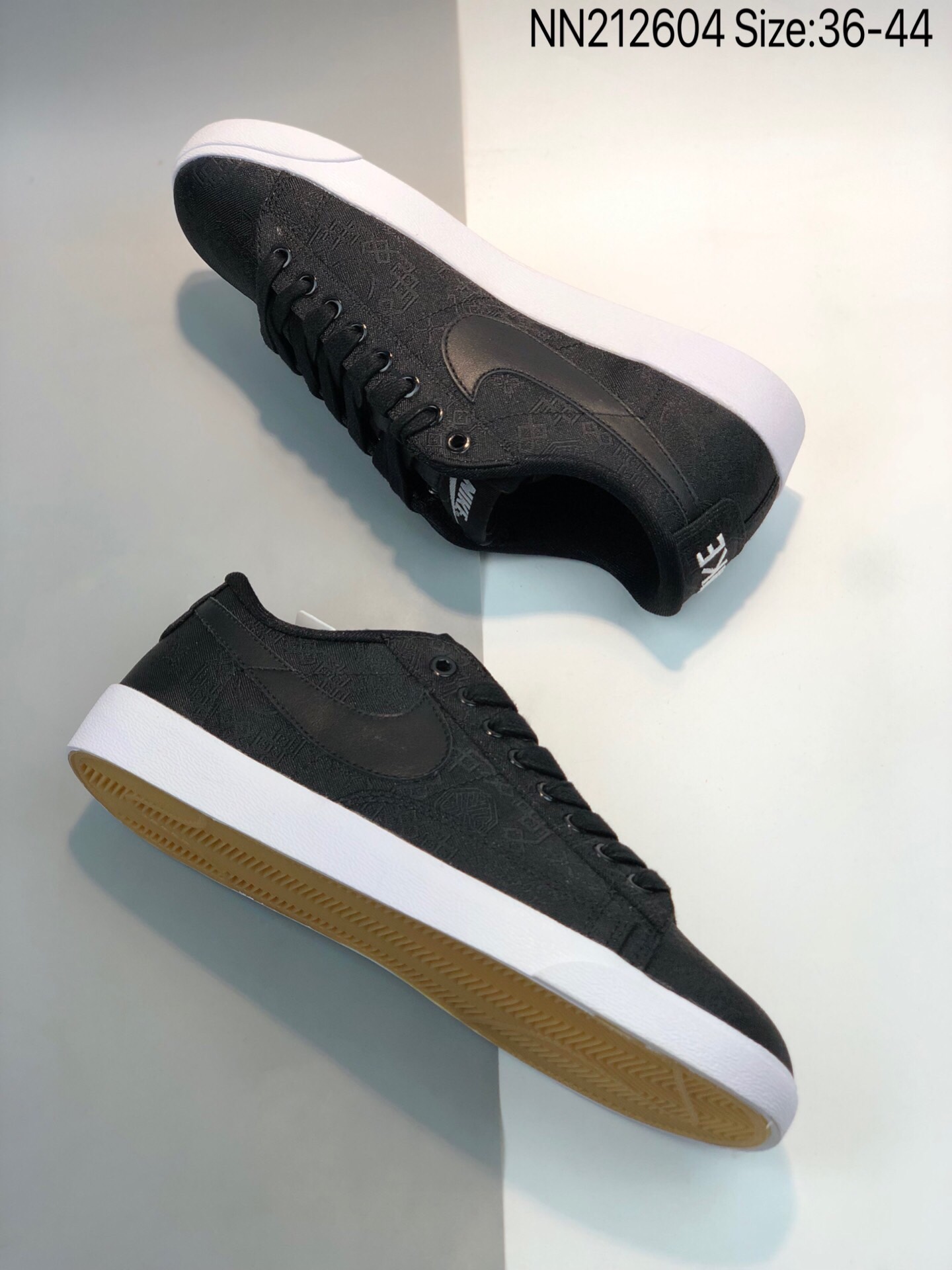 115耐克/NIKE  耐克开拓者低帮板鞋  蓝丝绸 耐克Nike W BLAZER LOW LX AV9374-281
