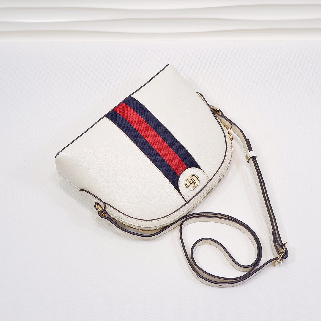 🔥🔥🔥Ophidia GG 贝壳包🍀极具复古气息也很有质感，弧形造型考究工艺, 定制正品牛皮. 正品金属配件🌾🌾款号：499621，尺寸：23.5x19x8cm