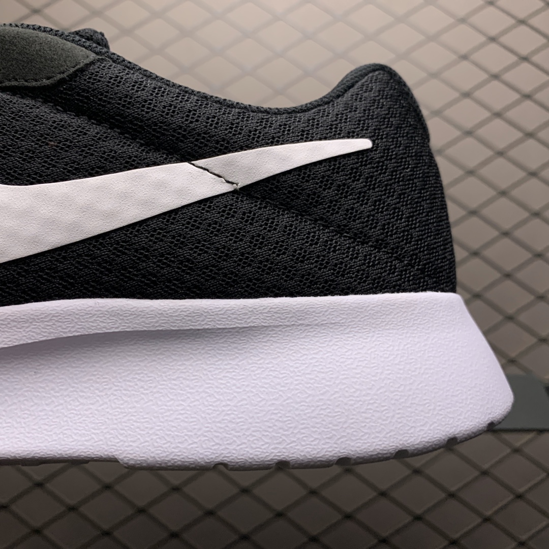 205  Nike Tunjun奥三 奥运三代网面透气跑步鞋 812654-011