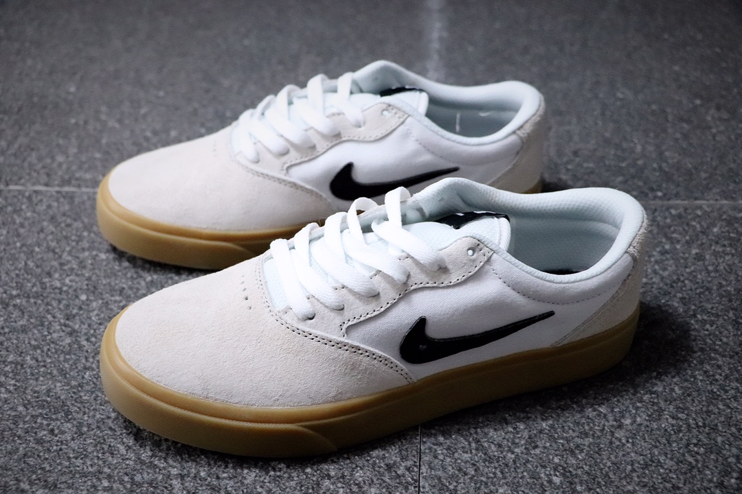 130 新品首发 独家双密度泡棉鞋垫支撑 耐克Nike SB Chron Solarsoft太阳软底系列休闲百搭板鞋CD6278-100