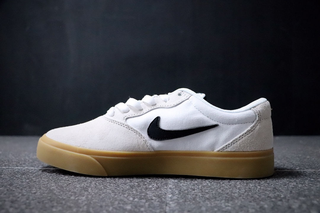130 新品首发 独家双密度泡棉鞋垫支撑 耐克Nike SB Chron Solarsoft太阳软底系列休闲百搭板鞋CD6278-100