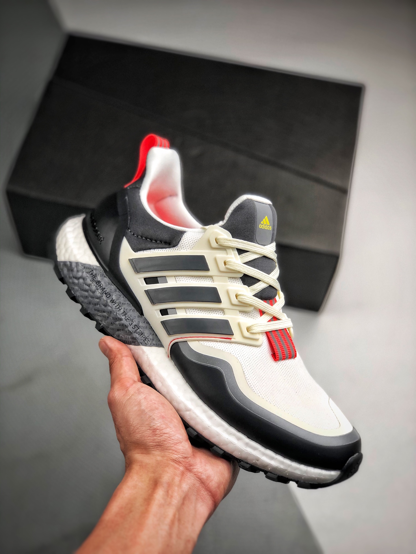 250 Ad Ultraboost All Terrain 4.0  全掌爆米花休闲运动跑鞋
