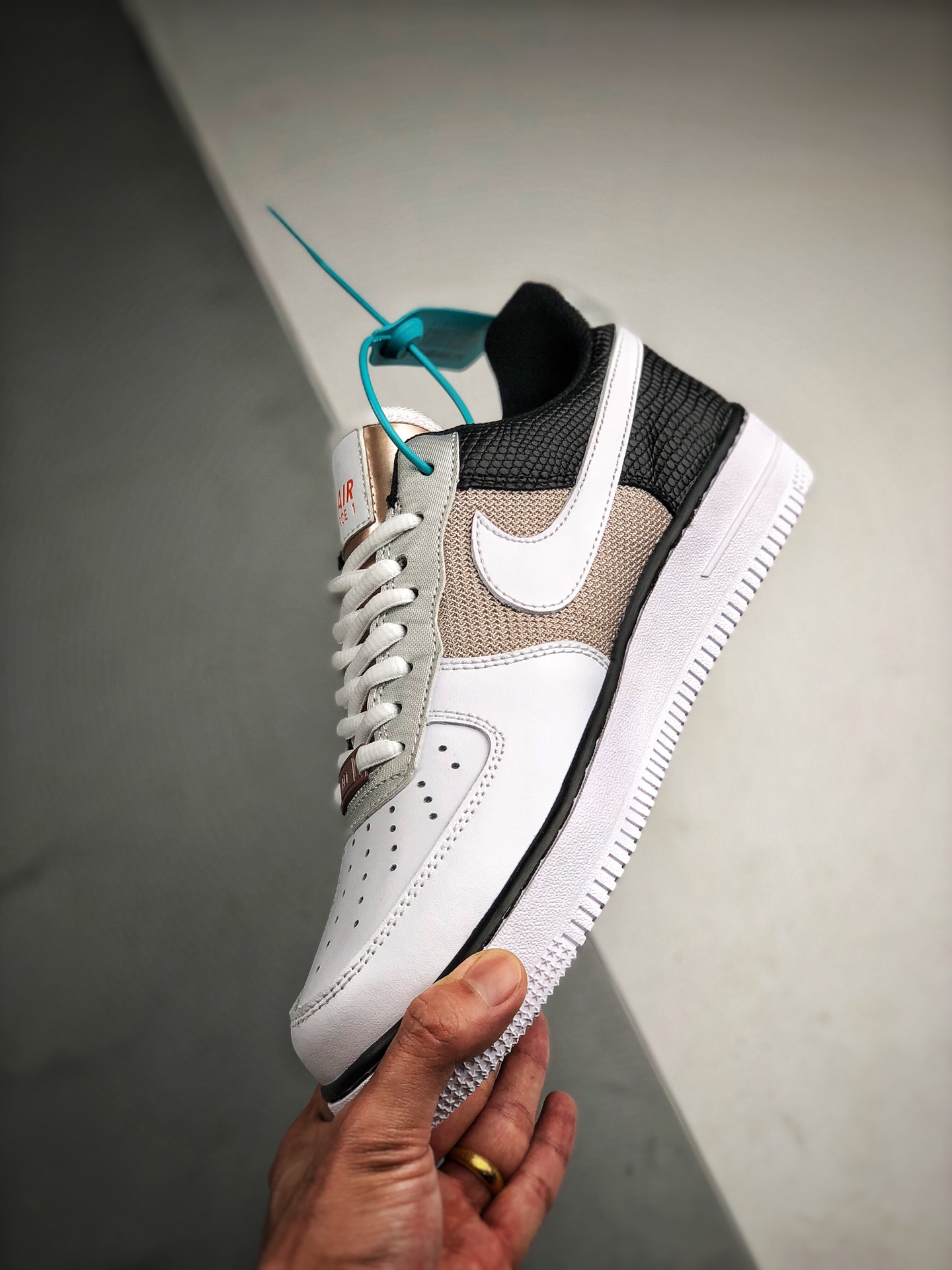 210 Air Force 1 '07 ”Vast Grey/Sail-Black” “拼色白金银黑灰橙网”CT3434-001 空军一号经低典帮百搭休闲动运板鞋