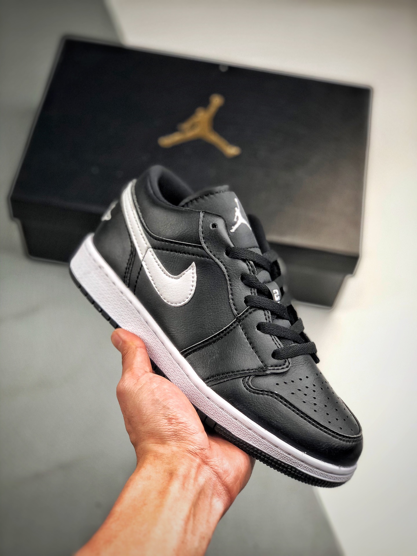 Apoyo contra reembolso Air Jordan 1 Low clásico blanco y negro, zapatos originales de la empresa comprados y re-desarro…