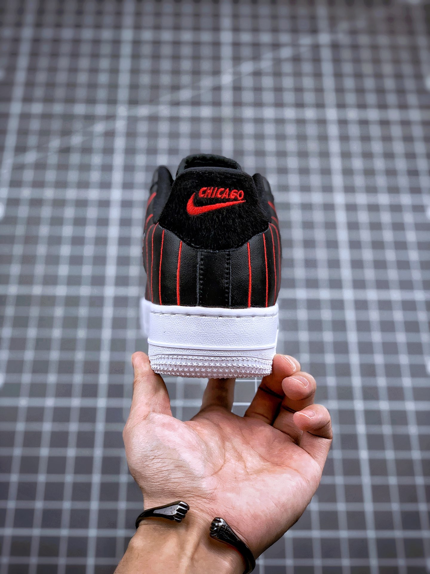 240 Nike Air Force 1 Jewel 空军小勾风格 芝加哥黑红果冻空军一号板鞋 CU6359-001