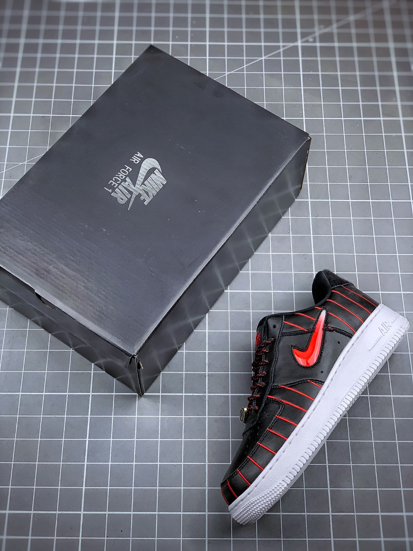 240 Nike Air Force 1 Jewel 空军小勾风格 芝加哥黑红果冻空军一号板鞋 CU6359-001