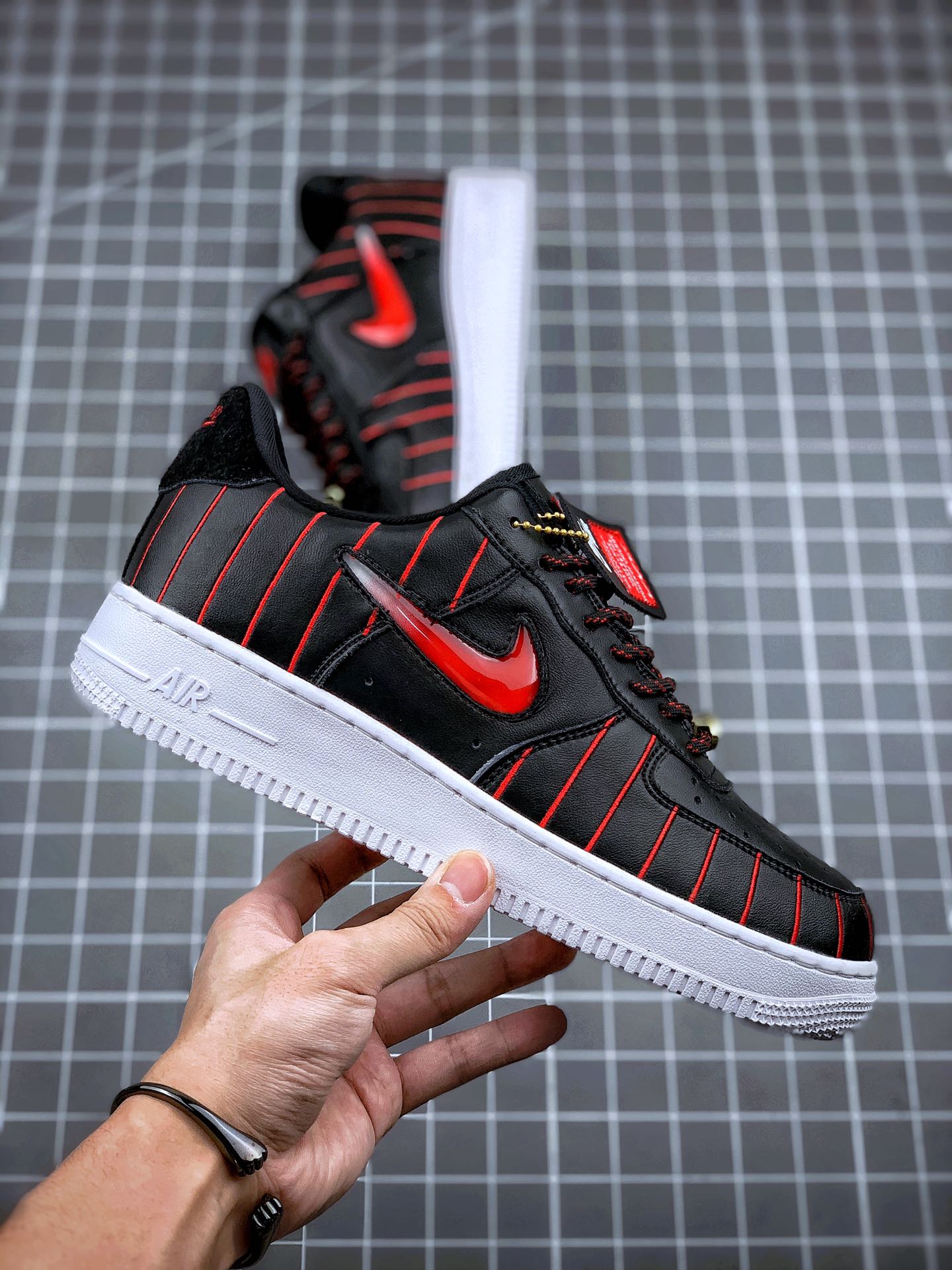 240 Nike Air Force 1 Jewel 空军小勾风格 芝加哥黑红果冻空军一号板鞋 CU6359-001