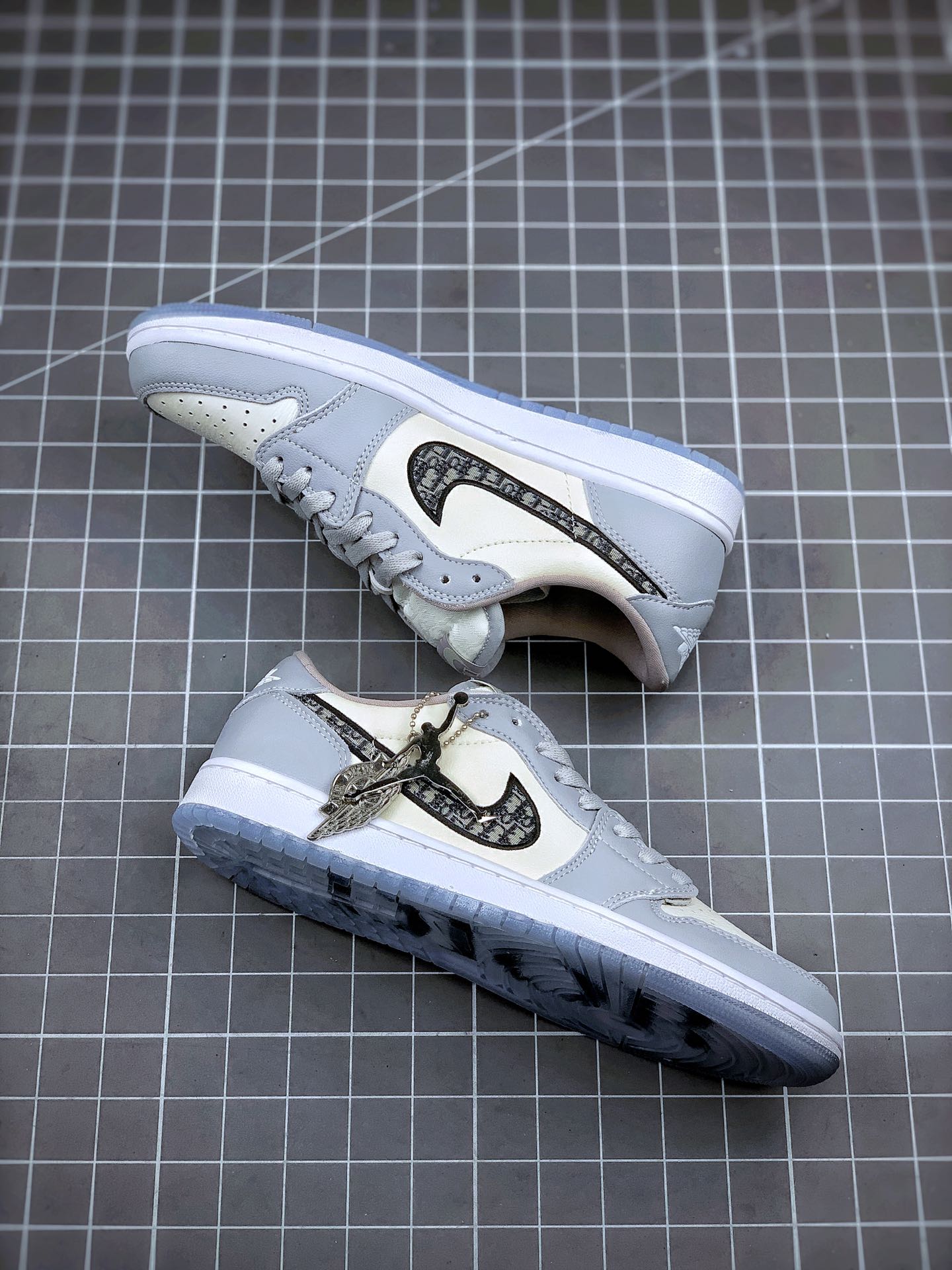 240 Dior x Air Jordan 1 Low 迪奥低帮 原盒头层正确版本